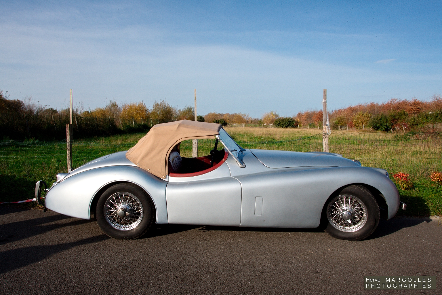 Jaguar XK 120.jpg